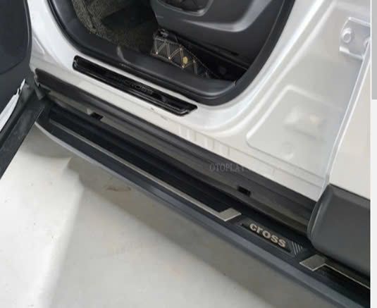 Bậc lên xuống xe Cross, Veloz, Avanza, Innova Cross